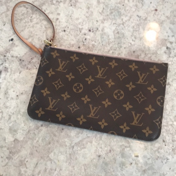 Louis Vuitton Other - Louis Vuitton wristlet
